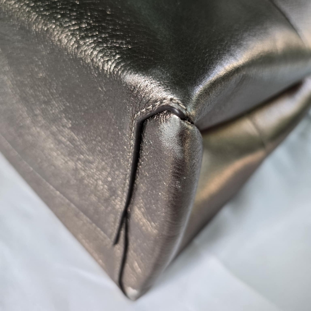 NWT Coach The Borough Bag In Metallic Leather - Picture 9 of 11